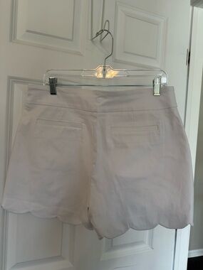 crown & ivy white Scallop Hem Shorts